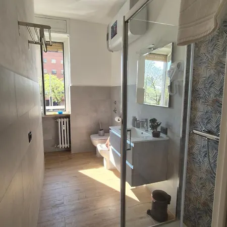 Casa 104 * ميلان